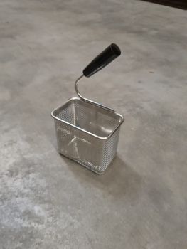 7178.9042 Base 700 Mand Pastakoker Rechts