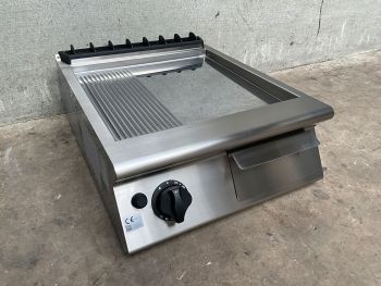 Mareno gas bakplaat 2/3 glad - 1/3 geribbeld