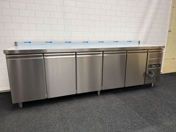Koelwerkbank 1/1 gn met 5 deuren